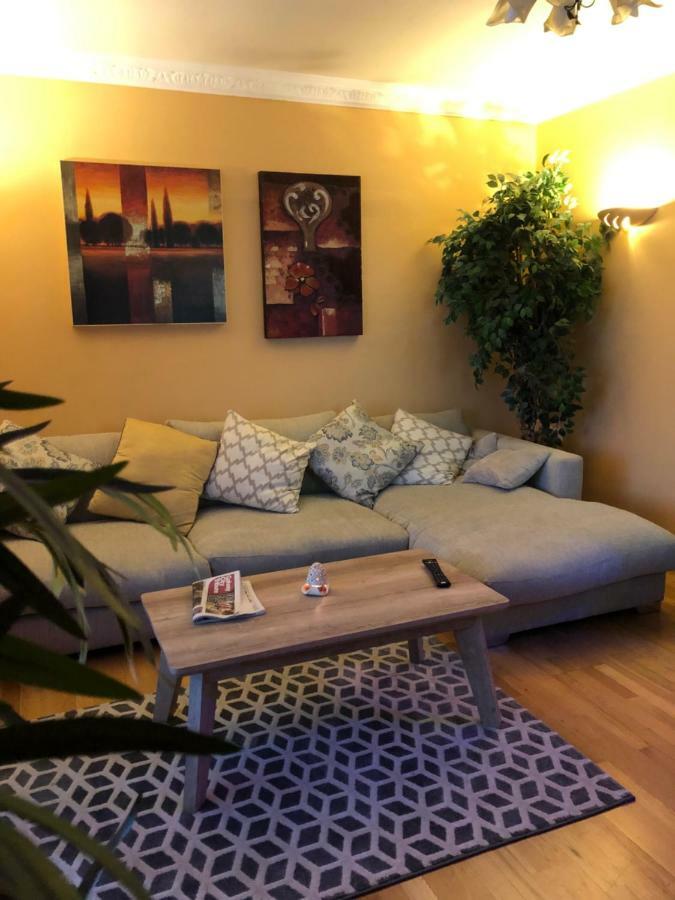 Bed and Breakfast Amber Heights Galway Esterno foto